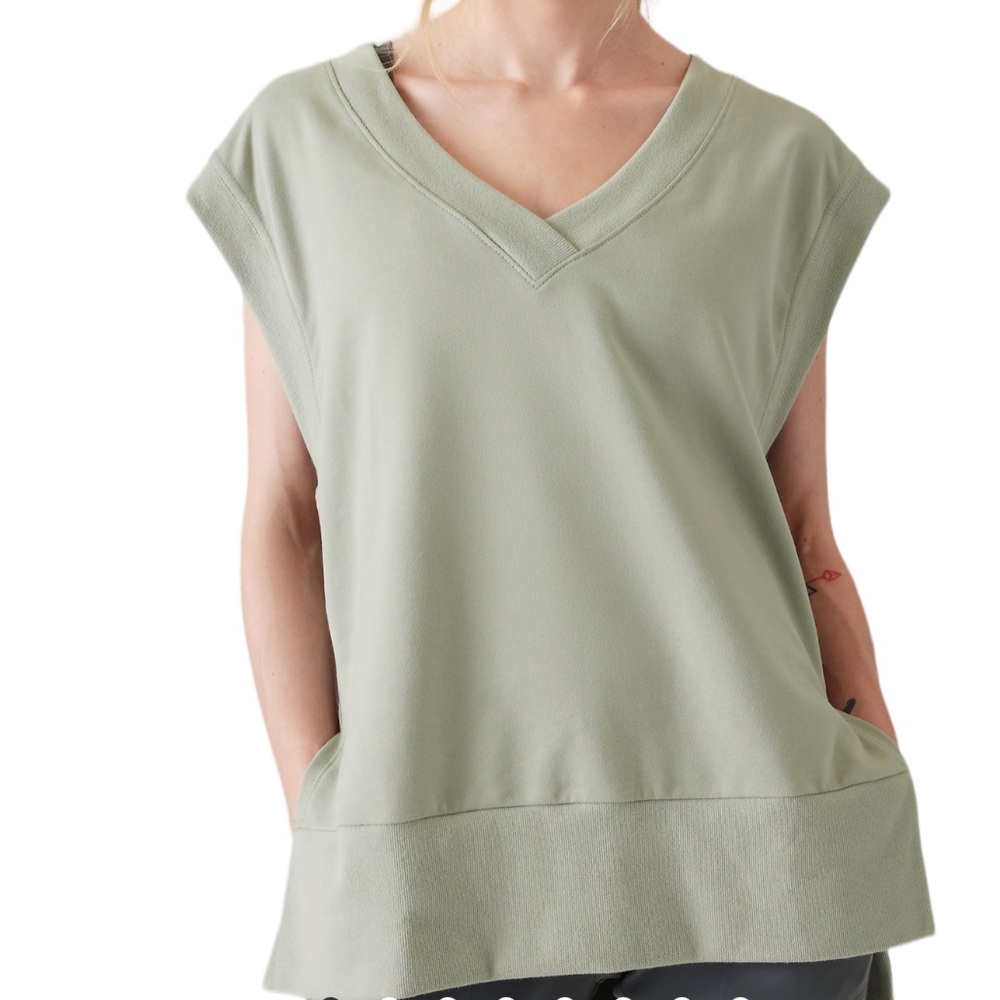 Athleta Retroterry V-Neck Sweatshirt Tee Size Medium
